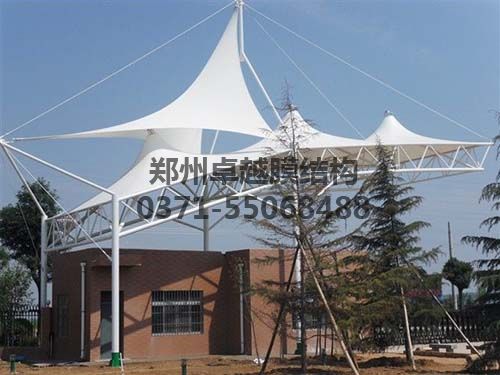 膜結(jié)構(gòu)材料主要有四種：膜材、鋼構(gòu)、索及附件