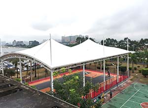 籃球場(chǎng)膜結(jié)構(gòu)頂棚/罩棚/雨棚的優(yōu)勢(shì)有哪些？(圖文)