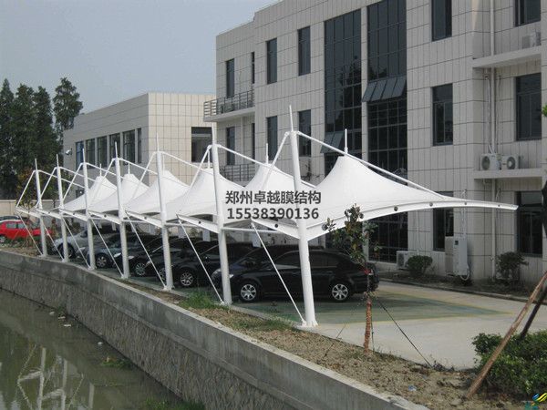 岳陽<font color='red'>膜結(jié)構(gòu)車棚</font>【岳陽朗怡食品公司等】施工案例