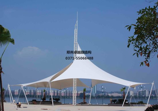 膜結(jié)構(gòu)地下車庫入口如何進行保潔？